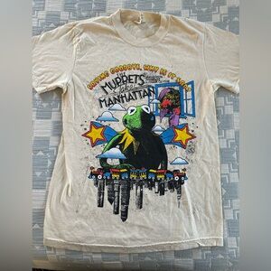 Muppets tee small
